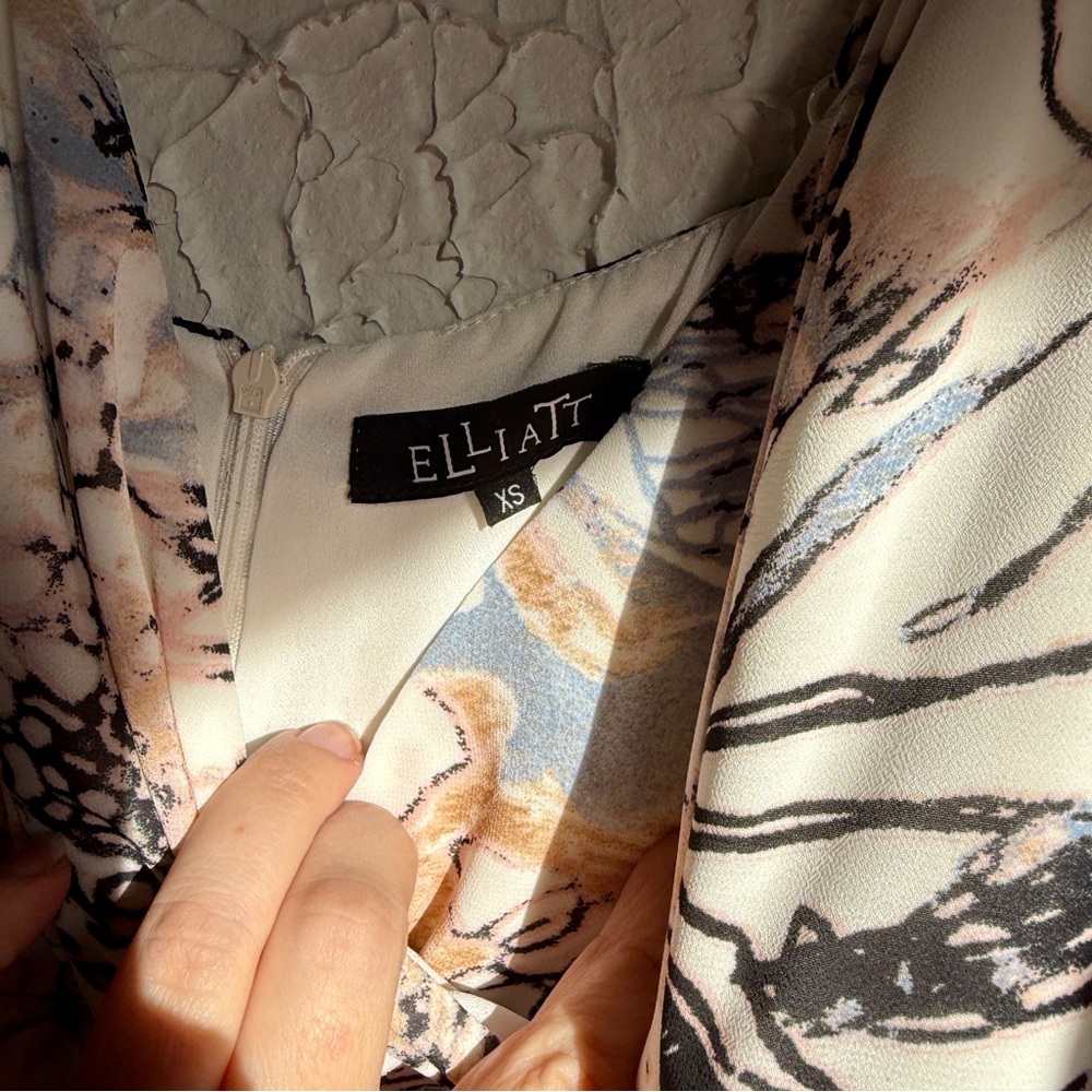 Elliatt Pastel Abstract Midi Dress - Picture 5 of 9